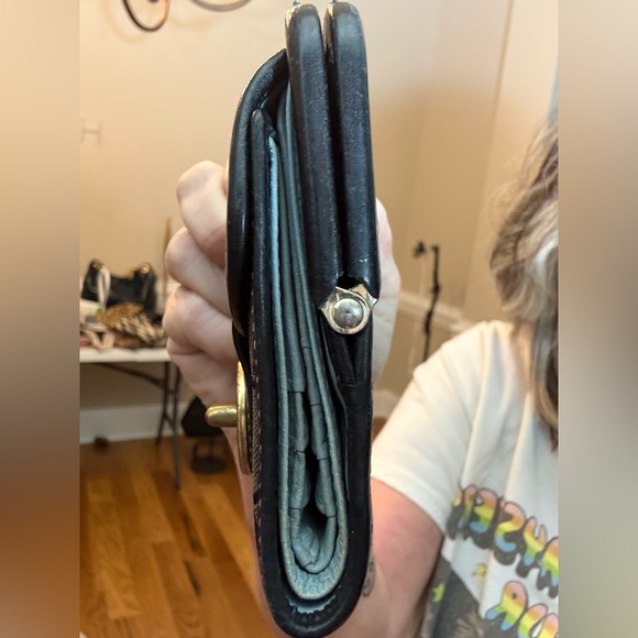 Coach Legacy French Turn Lock Wallet EUC - Picture 8 of 13